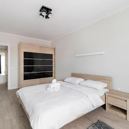 Warta River Loft By Bookinghost بوزنان